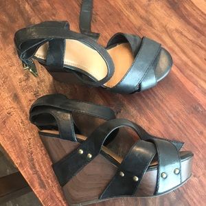 Gianni Bini wedge